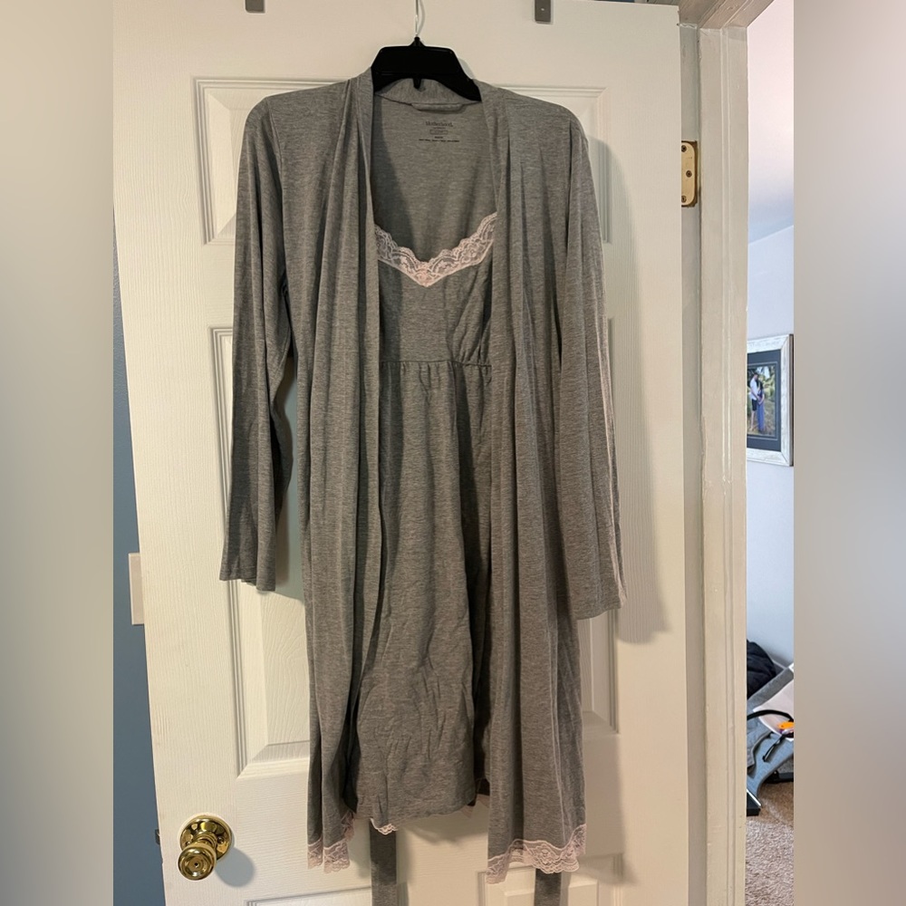 Motherhood Maternity Nursing pajama dress and robe